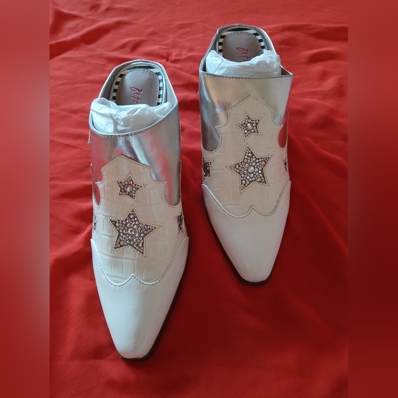 Betsey Johnson Women's Denniss Mule (NWOT) - Picture 5 of 9